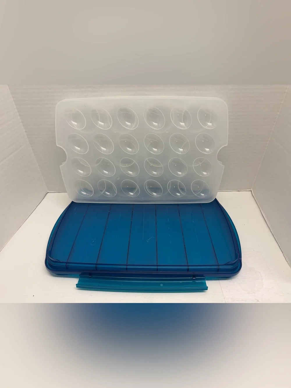 LocknLock 9x13 Cake Carrier w/ Deviled Egg & Cupcake Inserts (5 Colors Avail.)